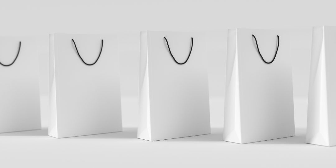 Sacolas brancas e sem criatividade